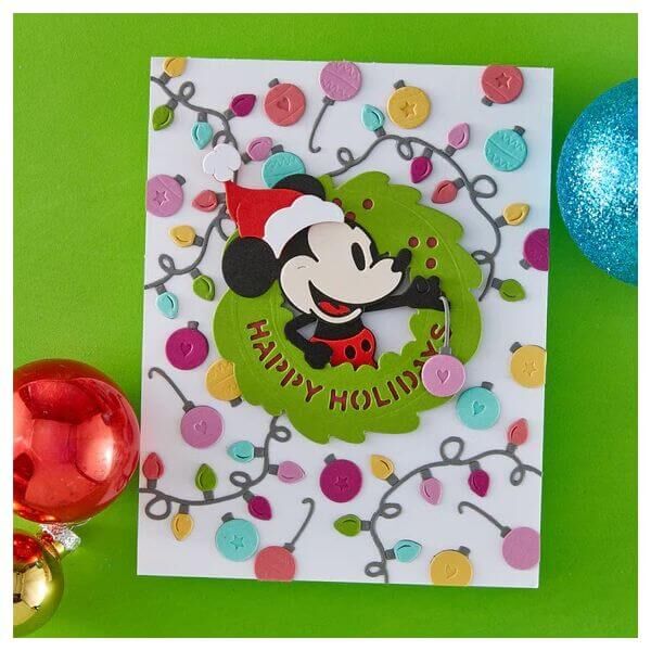 Spellbinders Etched Dies - Say Cheese Classic Mouse Christmas Collection - Classic Mouse Holiday Wreath S6-265