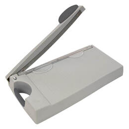 Tonic Studios Compact Guillotine Trimmer 8.5" 21.5CM 151E